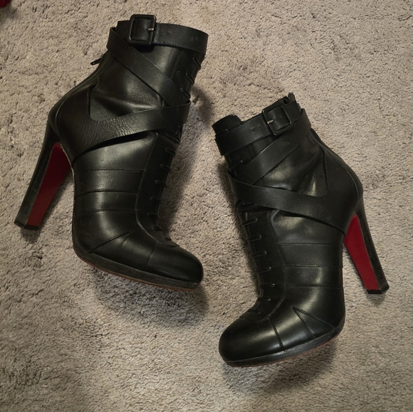 Christian Louboutin Shoes - Black Leather Women's Heels